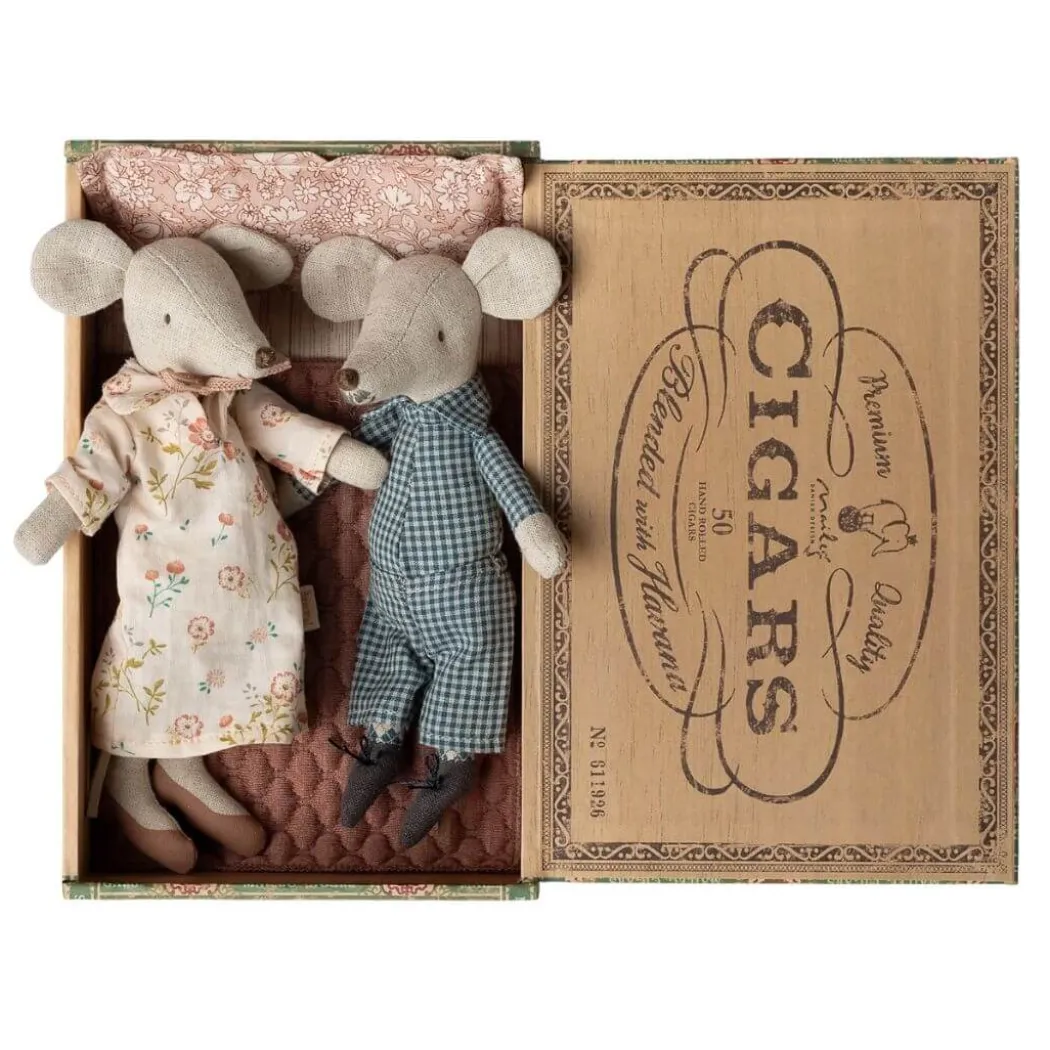 Grandma and Grandpa Mice in a Cigarbox