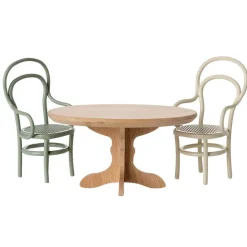Oval Dining Table for Mice