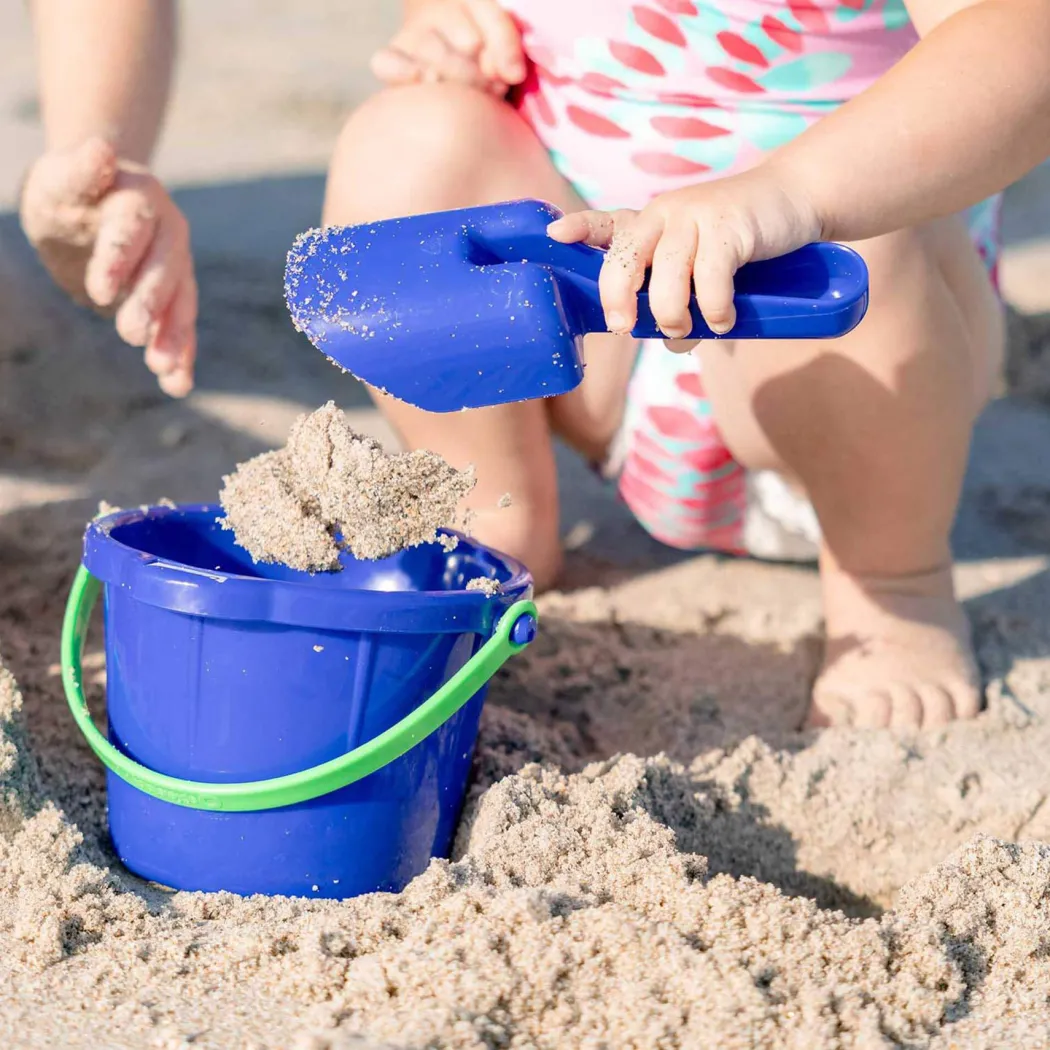 Small Sand Scoop